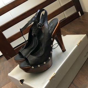 Aldo Higuey Heels